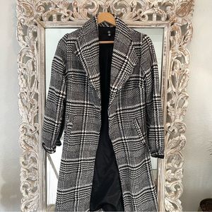 Houndstooth print open coat